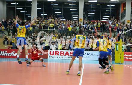 Volleyball Bundesliga Herren. DenitBank AG Volley League Men. SK Posojilnica Aich/Dob gegen SG Union Raiffeisen Waldviertel. Jubel   (Meister Aich/Dob). Bleiburg, am 15.4.2018.
Foto: Kuess
---
pressefotos, pressefotografie, kuess, qs, qspictures, sport, bild, bilder, bilddatenbank