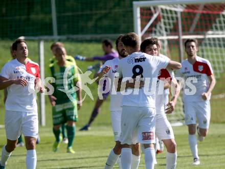 Fussball. Kaerntner Liga. Maria Saal gegen FC Lendorf. Torjubel Aldamir Araujo Da Silva Filho (Maria Saal). Maria Saal, 21.4.2018.
Foto: Kuess
---
pressefotos, pressefotografie, kuess, qs, qspictures, sport, bild, bilder, bilddatenbank