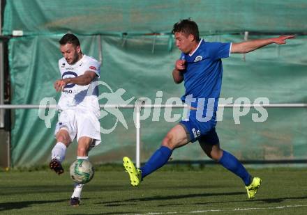 Fussball Kaerntner Liga. SAK gegen Annabichler SV.  Enis Durkovic,  (SAK),  Marco Lieperth (ASV). Welzenegg, am 20.4.2018.
Foto: Kuess
---
pressefotos, pressefotografie, kuess, qs, qspictures, sport, bild, bilder, bilddatenbank