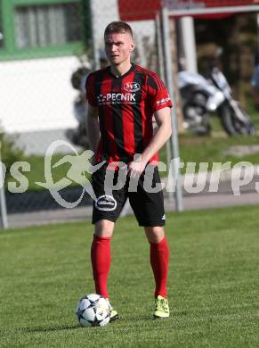 Fussball. Kaerntner Liga. St. Jakob Ros. gegen ATUS Ferlach. Adis Osmanagic (St. Jakob). St. Jakob, 21.4.2018.
Foto: Kuess
---
pressefotos, pressefotografie, kuess, qs, qspictures, sport, bild, bilder, bilddatenbank