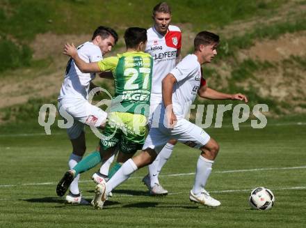 Fussball. Kaerntner Liga. Maria Saal gegen FC Lendorf. Sebastian Kaiser, Johannes Georg Zebedin (Maria Saal),  Marco Moser (Lendorf). Maria Saal, 21.4.2018.
Foto: Kuess
---
pressefotos, pressefotografie, kuess, qs, qspictures, sport, bild, bilder, bilddatenbank