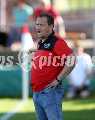 Fussball. Kaerntner Liga. St. Jakob Ros. gegen ATUS Ferlach. Trainer 	Alexander Suppantschitsch (St. Jakob). St. Jakob, 21.4.2018.
Foto: Kuess
---
pressefotos, pressefotografie, kuess, qs, qspictures, sport, bild, bilder, bilddatenbank