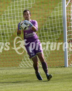 Fussball. Kaerntner Liga. Maria Saal gegen FC Lendorf. Michael Zunder (Lendorf). Maria Saal, 21.4.2018.
Foto: Kuess
---
pressefotos, pressefotografie, kuess, qs, qspictures, sport, bild, bilder, bilddatenbank