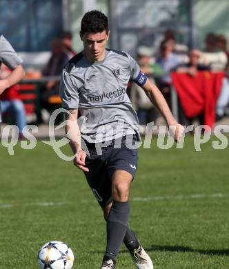 Fussball. Kaerntner Liga. St. Jakob Ros. gegen ATUS Ferlach. Lukas Jaklitsch  (Ferlach). St. Jakob, 21.4.2018.
Foto: Kuess
---
pressefotos, pressefotografie, kuess, qs, qspictures, sport, bild, bilder, bilddatenbank
