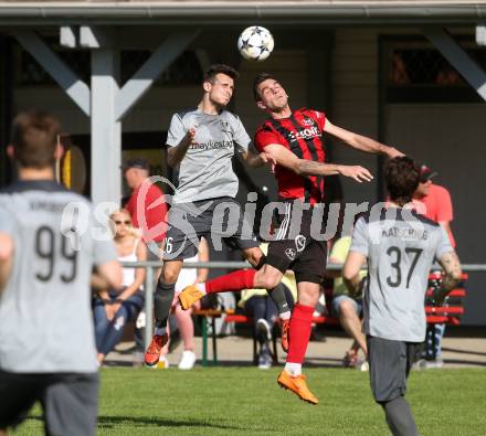 Fussball. Kaerntner Liga. St. Jakob Ros. gegen ATUS Ferlach. Davor Bokalic (St. Jakob),  Martin Sustersic (Ferlach). St. Jakob, 21.4.2018.
Foto: Kuess
---
pressefotos, pressefotografie, kuess, qs, qspictures, sport, bild, bilder, bilddatenbank