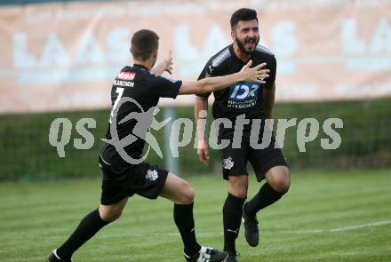 Fussball Kaerntner Liga. Bleiburg gegen Feldkirchen.  Torjubel Parsa Djawadiraad, Christopher Knauder (Bleiburg). Bleiburg, am 28.4.2018.
Foto: Kuess
---
pressefotos, pressefotografie, kuess, qs, qspictures, sport, bild, bilder, bilddatenbank