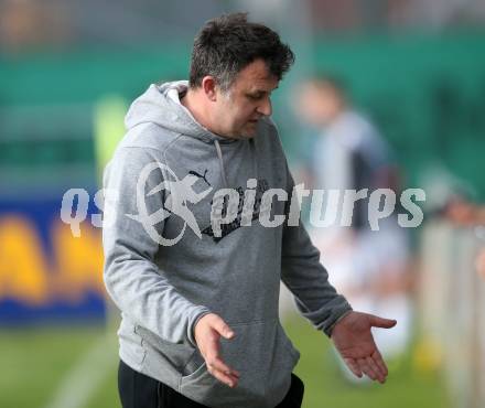 Fussball Kaerntner Liga. Bleiburg gegen Feldkirchen. Trainer Mario Romac  (Bleiburg). Bleiburg, am 28.4.2018.
Foto: Kuess
---
pressefotos, pressefotografie, kuess, qs, qspictures, sport, bild, bilder, bilddatenbank