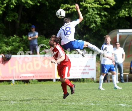 Fussball. Kaerntner Liga. KAC 1909 gegen Treibach. Helmut Koenig (KAC), David Armin Hude (Treibach). Klagenfurt, 28.4.2018.
Foto: Kuess
---
pressefotos, pressefotografie, kuess, qs, qspictures, sport, bild, bilder, bilddatenbank