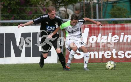 Fussball Kaerntner Liga. Bleiburg gegen Feldkirchen. Stefan Klatzer, Kevin   (Bleiburg), Alfons Bretis (Feldkirchen). Bleiburg, am 28.4.2018.
Foto: Kuess
---
pressefotos, pressefotografie, kuess, qs, qspictures, sport, bild, bilder, bilddatenbank