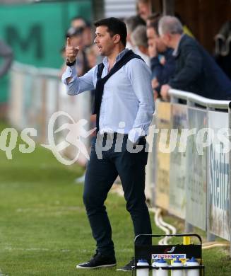 Fussball Kaerntner Liga. Bleiburg gegen Feldkirchen.  Trainer Auron Miloti (Feldkirchen). Bleiburg, am 28.4.2018.
Foto: Kuess
---
pressefotos, pressefotografie, kuess, qs, qspictures, sport, bild, bilder, bilddatenbank