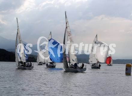 Seegeln.  Europameisterschaft. Union Yachtclub Woerthersee.  Emanuel Mueller (SUI),  Lara Vadlau (AUT, 33, Startnummer 15). Dellach, 2.5.2018.
Foto: Kuess
---
pressefotos, pressefotografie, kuess, qs, qspictures, sport, bild, bilder, bilddatenbank