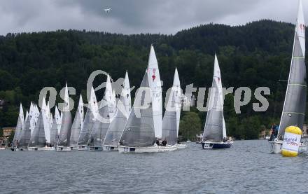 Segeln. Europameisterschaft 2018 Surprise. Start. Dellach, am 5.5.2018.
Foto: Kuess
---
pressefotos, pressefotografie, kuess, qs, qspictures, sport, bild, bilder, bilddatenbank