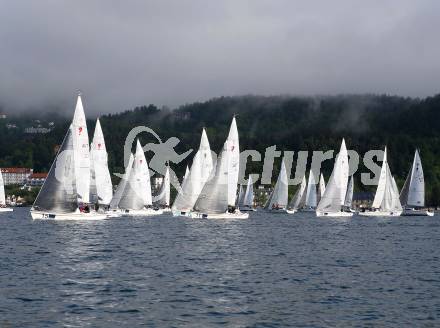 Segeln. Europameisterschaft 2018 Surprise. Start. Dellach, am 5.5.2018.
Foto: Kuess
---
pressefotos, pressefotografie, kuess, qs, qspictures, sport, bild, bilder, bilddatenbank