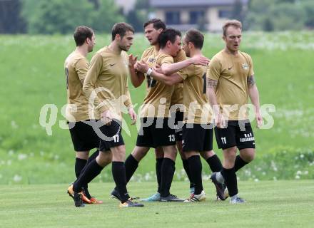 Fussball Kaerntner Liga. Koettmannsdorf gegen Kraig. Torjubel Koettmannsdorf. Koettmannsdorf, am 5.5.2018.
Foto: Kuess
---
pressefotos, pressefotografie, kuess, qs, qspictures, sport, bild, bilder, bilddatenbank