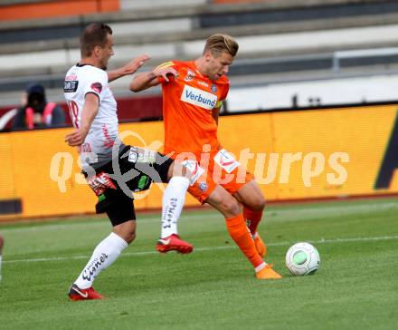 Fussball tipico Bundesliga. RZ Pellets WAC gegen FK Austria Wien. Mario Leitgeb,  (WAC), Alexander Gruenwald (Wien). Wolfsberg, am 15.5.2018.
Foto: Kuess

---
pressefotos, pressefotografie, kuess, qs, qspictures, sport, bild, bilder, bilddatenbank