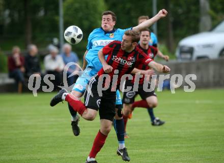 Fussball. Kaerntner Liga. St. Jakob Ros. gegen ATSV Wolfsberg. Thomas Ogradnig,  (St. Jakob), Markus Poecheim (Wolfsberg). St. Jakob, 12.5.2018.
Foto: Kuess
---
pressefotos, pressefotografie, kuess, qs, qspictures, sport, bild, bilder, bilddatenbank