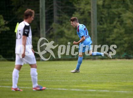 Fussball. Unterliga Ost. Sele Zell gegen Woelfnitz. Torjubel  Lukas Michael Rutnig (Woelfnitz). Sele Zell, 18.5.2018.
Foto: Kuess
---
pressefotos, pressefotografie, kuess, qs, qspictures, sport, bild, bilder, bilddatenbank