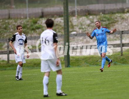Fussball. Unterliga Ost. Sele Zell gegen Woelfnitz. Torjubel Daniel Wernig (Woelfnitz). Sele Zell, 18.5.2018.
Foto: Kuess
Foto: Kuess
---
pressefotos, pressefotografie, kuess, qs, qspictures, sport, bild, bilder, bilddatenbank