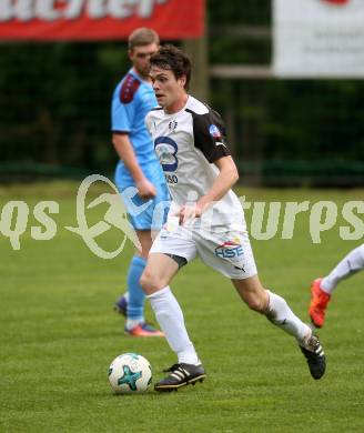Fussball. Unterliga Ost. Sele Zell gegen Woelfnitz. Gabriel Gregorn (Sele Zell). Sele Zell, 18.5.2018.
Foto: Kuess
---
pressefotos, pressefotografie, kuess, qs, qspictures, sport, bild, bilder, bilddatenbank