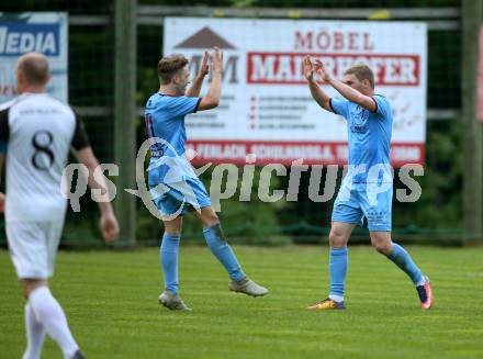 Fussball. Unterliga Ost. Sele Zell gegen Woelfnitz. Torjubel Lukas Michael Rutnig, Daniel Wernig (Woelfnitz). Sele Zell, 18.5.2018.
Foto: Kuess
---
pressefotos, pressefotografie, kuess, qs, qspictures, sport, bild, bilder, bilddatenbank