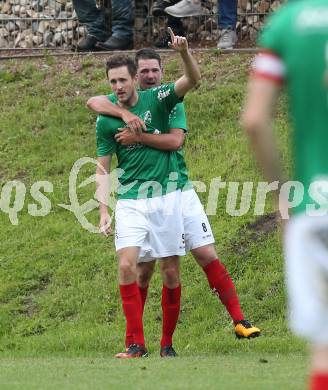 Fussball. Unterliga Ost. Eberstein gegen St. Michael Bleiburg. Torjubel Luka Prasnikar, Harald Stark (Eberstein). Eberstein, 19.5.2018.
Foto: Kuess
---
pressefotos, pressefotografie, kuess, qs, qspictures, sport, bild, bilder, bilddatenbank