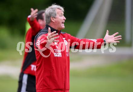 Fussball. Unterliga Ost. Eberstein gegen St. Michael Bleiburg. Trainer Peter Kienleitner  (St. Michael). Eberstein, 19.5.2018.
Foto: Kuess
---
pressefotos, pressefotografie, kuess, qs, qspictures, sport, bild, bilder, bilddatenbank