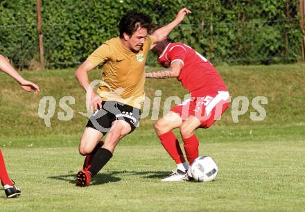 Fussball Kaerntner Liga. ATUS Ferlach gegen Koettmannsdorf.  Daniel Jobst, (Ferlach), Philipp Gatti  (Koettmannsdorf). Ferlach, am 26.5.2018.
Foto: Kuess
---
pressefotos, pressefotografie, kuess, qs, qspictures, sport, bild, bilder, bilddatenbank