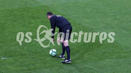 Fussball Laenderspiel. Oesterreich gegen Deutschland. Schiedsrichter. Klagenfurt Woerthersee Stadion, am 2.6.2018.
Foto: Kuess


---
pressefotos, pressefotografie, kuess, qs, qspictures, sport, bild, bilder, bilddatenbank