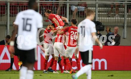 Fussball Laenderspiel. Oesterreich gegen Deutschland. Torjubel Alessandro Schoepf, Stefan Lainer, Aleksandar Dragovic, Florian Grillitsch, Sebastian Proedl (Oesterreich). Klagenfurt Woerthersee Stadion, am 2.6.2018.
Foto: Kuess


---
pressefotos, pressefotografie, kuess, qs, qspictures, sport, bild, bilder, bilddatenbank