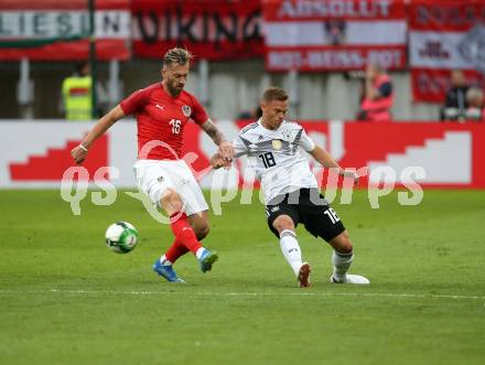 Fussball Laenderspiel. Oesterreich gegen Deutschland. Peter Zulj,  (Oesterreich), Joshua Kimmich (Deutschland). Klagenfurt Woerthersee Stadion, am 2.6.2018.
Foto: Kuess


---
pressefotos, pressefotografie, kuess, qs, qspictures, sport, bild, bilder, bilddatenbank