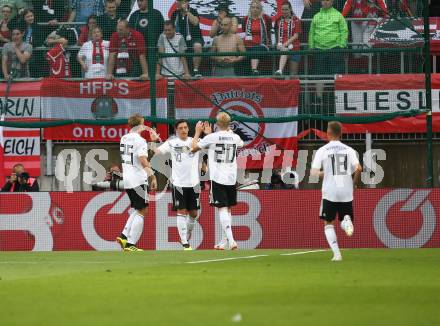 Fussball Laenderspiel. Oesterreich gegen Deutschland.  Torjubel Mesut Oezil, Nils Petersen, Julian Brandt, Joshua Kimmich (Deutschland). Klagenfurt Woerthersee Stadion, am 2.6.2018.
Foto: Kuess


---
pressefotos, pressefotografie, kuess, qs, qspictures, sport, bild, bilder, bilddatenbank