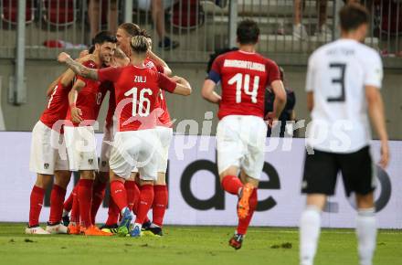 Fussball Laenderspiel. Oesterreich gegen Deutschland.  Torjubel Alessandro Schoepf, Stefan Lainer, Aleksandar Dragovic, Florian Grillitsch, Sebastian Proedl, Peter Zulj, Julian Baumgartlinger (Oesterreich). Klagenfurt Woerthersee Stadion, am 2.6.2018.
Foto: Kuess


---
pressefotos, pressefotografie, kuess, qs, qspictures, sport, bild, bilder, bilddatenbank