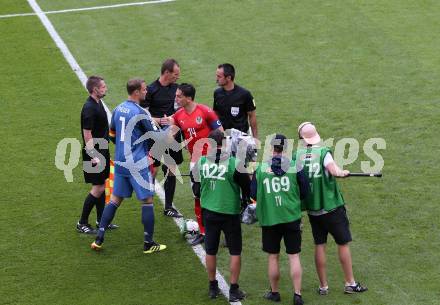 Fussball Laenderspiel. Oesterreich gegen Deutschland. Julian Baumgartlinger,  (Oesterreich), Manuel Neuer (Deutschland). Klagenfurt Woerthersee Stadion, am 2.6.2018.
Foto: Kuess


---
pressefotos, pressefotografie, kuess, qs, qspictures, sport, bild, bilder, bilddatenbank