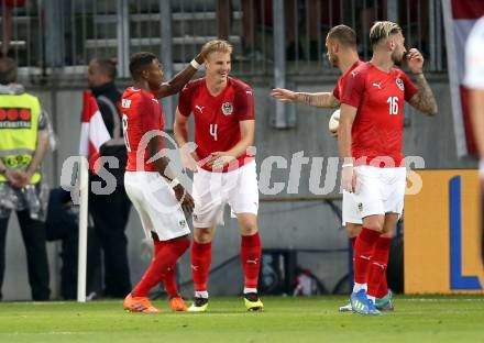 Fussball Laenderspiel. Oesterreich gegen Deutschland. Torjubel David Alaba, Martin Hinteregger (Oesterreich). Klagenfurt Woerthersee Stadion, am 2.6.2018.
Foto: Kuess


---
pressefotos, pressefotografie, kuess, qs, qspictures, sport, bild, bilder, bilddatenbank