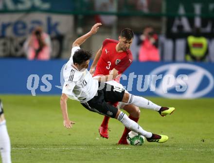 Fussball Laenderspiel. Oesterreich gegen Deutschland. Aleksandar Dragovic, (Oesterreich), Mesut Oezil  (Deutschland). Klagenfurt Woerthersee Stadion, am 2.6.2018.
Foto: Kuess


---
pressefotos, pressefotografie, kuess, qs, qspictures, sport, bild, bilder, bilddatenbank