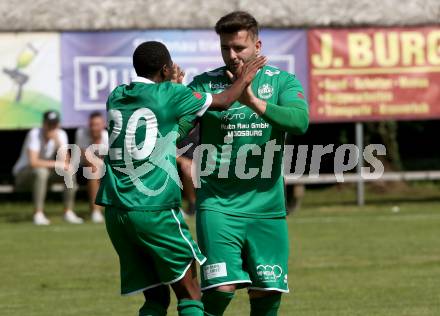 Fussball 1. Klasse C. Donau gegen Ebental. Torjubel Nikola Andrijevic, Boyo Jarjue (Donau). Klagenfurt, am 9.6.2018.
Foto: Kuess
---
pressefotos, pressefotografie, kuess, qs, qspictures, sport, bild, bilder, bilddatenbank