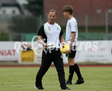 Fussball. Kaerntner Liga. Voelkermarkt gegen FC Lendorf. Trainer Kurt Stuck  (Voelkermarkt). Voelkermarkt, 8.6.2018.
Foto: Kuess
---
pressefotos, pressefotografie, kuess, qs, qspictures, sport, bild, bilder, bilddatenbank