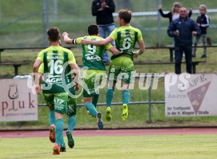 Fussball. Kaerntner Liga. Voelkermarkt gegen FC Lendorf. Torjubel Christian Kautz, Andreas Marco Allmayer, Raphael Knoflach, Daniel Heinrich Leitner   (Lendorf). Voelkermarkt, 8.6.2018.
Foto: Kuess
---
pressefotos, pressefotografie, kuess, qs, qspictures, sport, bild, bilder, bilddatenbank