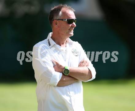 Fussball 1. Klasse C. Donau gegen Ebental. Trainer Wolfgang Thun-Hohenstein (Donau). Klagenfurt, am 9.6.2018.
Foto: Kuess
---
pressefotos, pressefotografie, kuess, qs, qspictures, sport, bild, bilder, bilddatenbank