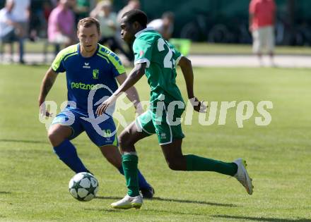 Fussball 1. Klasse C. Donau gegen Ebental. Boyo Jarjue, (Donau), Stefan Trinker  (Ebental). Klagenfurt, am 9.6.2018.
Foto: Kuess
---
pressefotos, pressefotografie, kuess, qs, qspictures, sport, bild, bilder, bilddatenbank