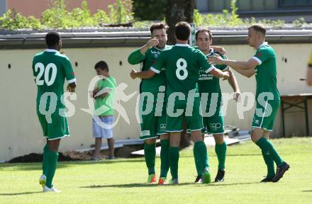 Fussball 1. Klasse C. Donau gegen Ebental. Torjubel Nikola Andrijevic, Markus Hubmann, Wolfgang Schoenthaler, Boyo Jarjue (Donau). Klagenfurt, am 9.6.2018.
Foto: Kuess
---
pressefotos, pressefotografie, kuess, qs, qspictures, sport, bild, bilder, bilddatenbank