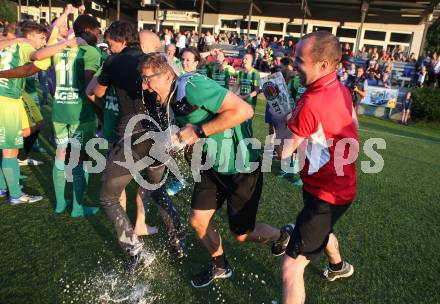 Fussball Kaerntner Liga. Lendorf gegen Annabichler SV.  Trainer Christoph Morgenstern, Andreas Rohrer (Lendorf). Lendorf, am 15.6.2018.
Foto: Kuess
---
pressefotos, pressefotografie, kuess, qs, qspictures, sport, bild, bilder, bilddatenbank