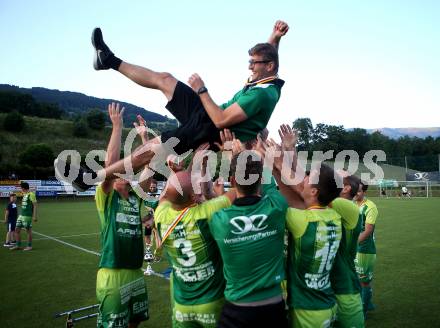 Fussball Kaerntner Liga. Lendorf gegen Annabichler SV. Trainer Christoph Morgenstern (Lendorf). Lendorf, am 15.6.2018.
Foto: Kuess
---
pressefotos, pressefotografie, kuess, qs, qspictures, sport, bild, bilder, bilddatenbank