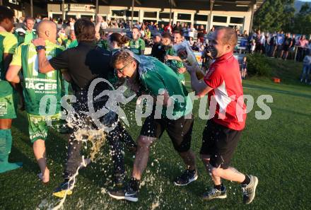 Fussball Kaerntner Liga. Lendorf gegen Annabichler SV.  Trainer Christoph Morgenstern, Andreas Rohrer (Lendorf). Lendorf, am 15.6.2018.
Foto: Kuess
---
pressefotos, pressefotografie, kuess, qs, qspictures, sport, bild, bilder, bilddatenbank