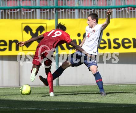 Fussball Laenderspiel. Tournament delle Nazioni. Norwegen gegen Portugal.  Miran Kuci (Norwegen), Joelson Fernandes (Portugal). Klagenfurt, am 24.4.2018.
Foto: Kuess
---
pressefotos, pressefotografie, kuess, qs, qspictures, sport, bild, bilder, bilddatenbank