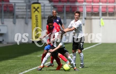 Fussball Laenderspiel. Tournament delle Nazioni. Oesterreich gegen Costa Rica. Florian Weiler, Sandro Schendl, (Oesterreich),  Denilson Vargas Vargas (Costa Rica). Klagenfurt, am 24.4.2018.
Foto: Kuess
---
pressefotos, pressefotografie, kuess, qs, qspictures, sport, bild, bilder, bilddatenbank