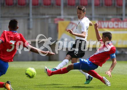 Fussball Laenderspiel. Tournament delle Nazioni. Oesterreich gegen Costa Rica. Daniel Klicnik,  (Oesterreich), Maykel Stewart Rodriguez Chavez (Costa Rica). Klagenfurt, am 24.4.2018.
Foto: Kuess
---
pressefotos, pressefotografie, kuess, qs, qspictures, sport, bild, bilder, bilddatenbank