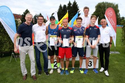 Leichtathletik. Oesterreichische Meisterschaften 2018.  4x100 Meter. Werner Pietsch, Werner Pullnig, Arno Arthofer, Albert Gitschthaler, KLC Staffel  Markus KARLIN, Martin KAISER, Lukas OBERDORFER, Markus KAISER. Klagenfurt, am 22.7.2018.
Foto: Kuess
---
pressefotos, pressefotografie, kuess, qs, qspictures, sport, bild, bilder, bilddatenbank