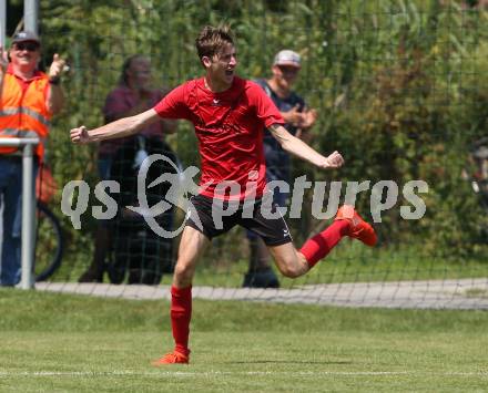 Fussball Unterliga Ost. Gurnitz gegen Eisenkappel. Torjubel Michael Kolbitsch (Gurnitz). Gurnitz, am 29.7.2018.
Foto: Kuess
---
pressefotos, pressefotografie, kuess, qs, qspictures, sport, bild, bilder, bilddatenbank