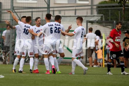 Fussball. Kaerntner Liga. SAK gegen St. Michael/Bleiburg. Torjubel (SAK). Klagenfurt, 3.8.2018.
Foto: Kuess
---
pressefotos, pressefotografie, kuess, qs, qspictures, sport, bild, bilder, bilddatenbank